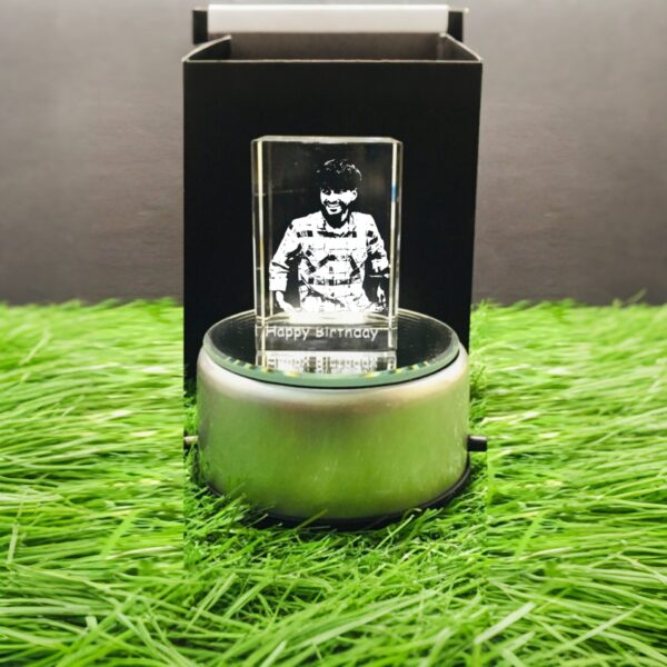 Unique 3D Crystal Portraits: Thoughtful Customized Gifts