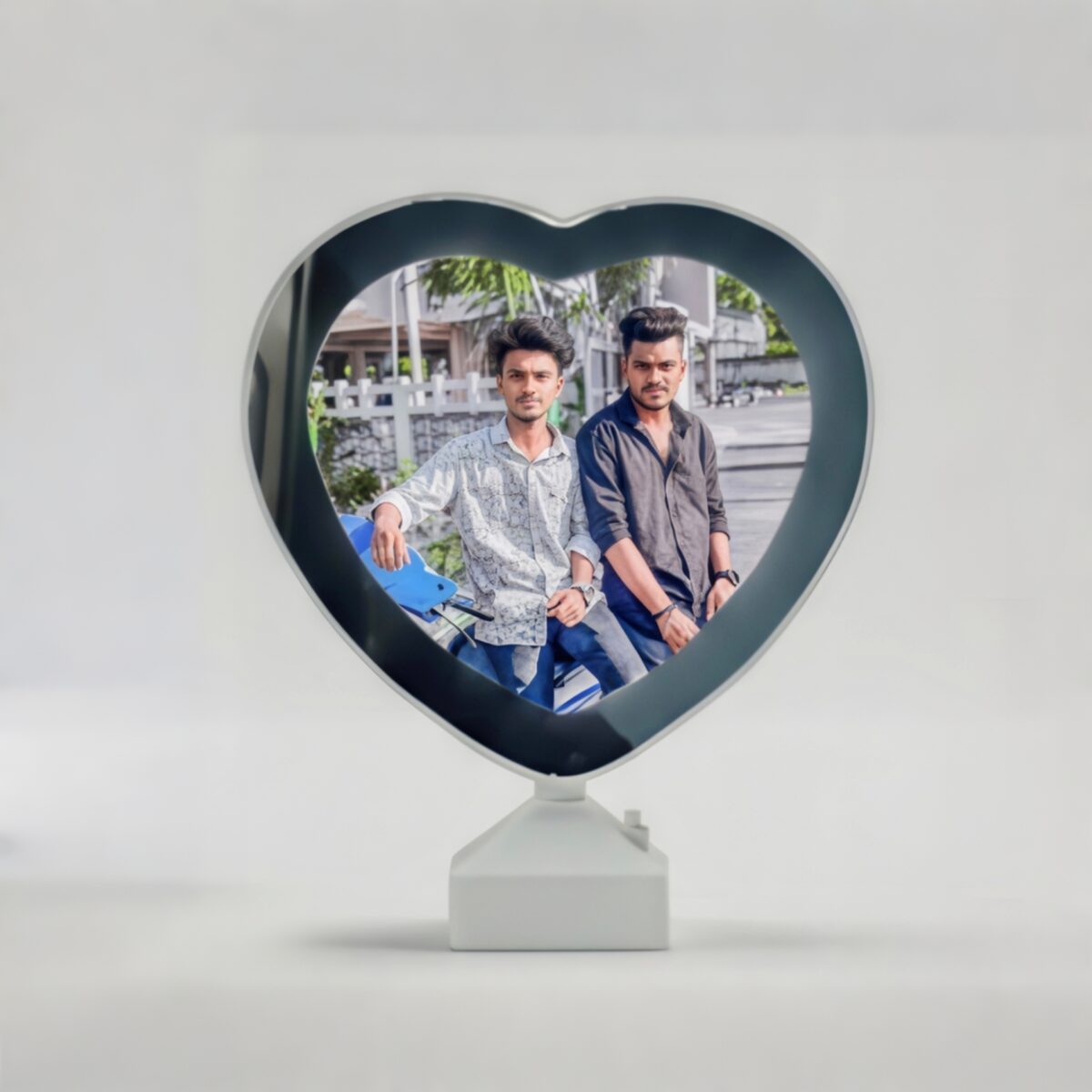 Secrete Magic Mirror